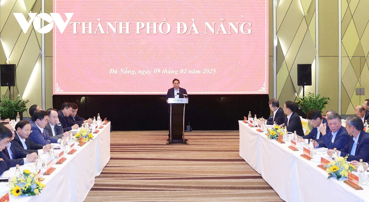 thủ tướng phạm minh chính làm việc với ban thường vụ thành ủy Đà nẵng hình ảnh 1 thu tuong pham minh chinh lam viec voi ban thuong vu thanh uy Da nang hinh anh 1