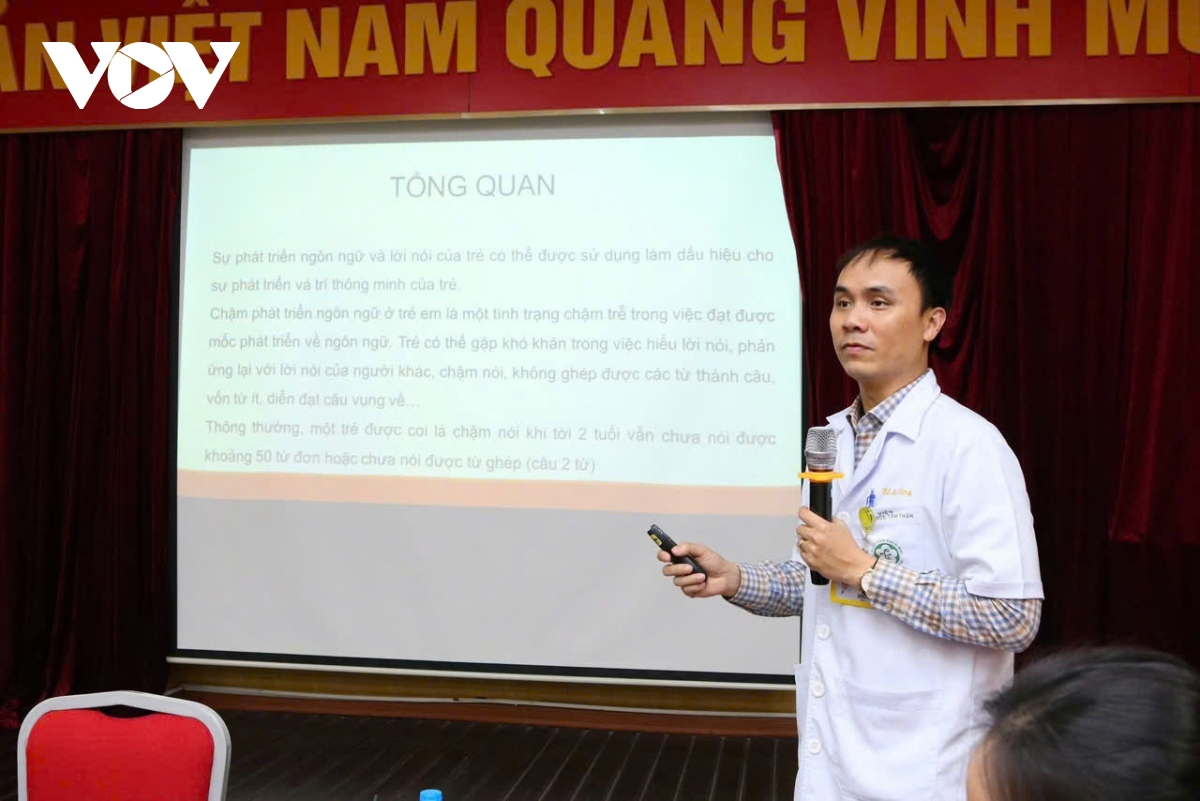 vi sao so luong tre em cham noi co chieu huong tang hinh anh 2