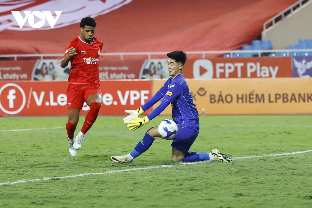 vòng 12 v-league thể công viettel thắng dễ hagl thiếu hụt lực lượng hình ảnh 12 vong 12 v-league the cong viettel thang de hagl thieu hut luc luong hinh anh 12