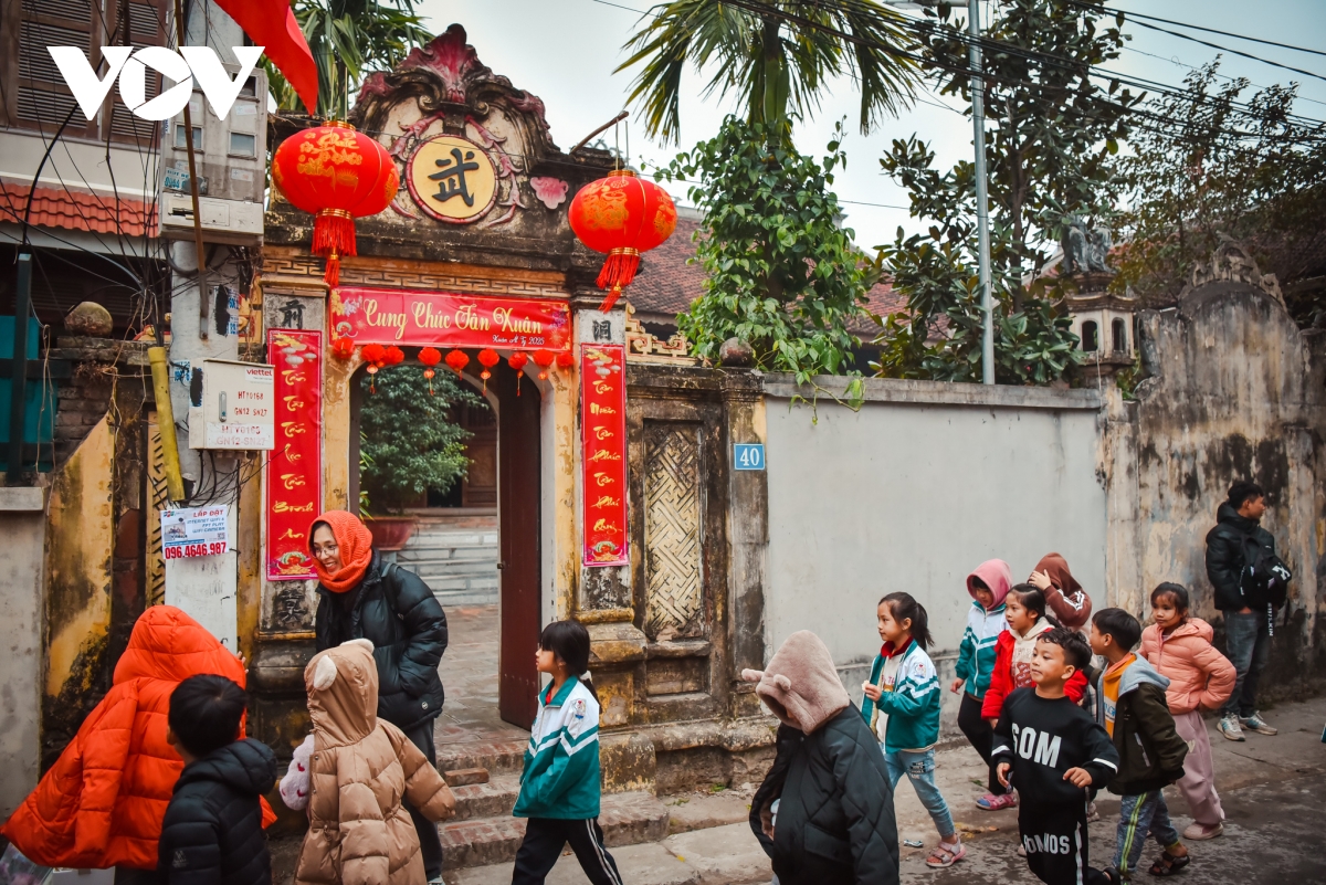 Doc dao phong tuc an tet lai tai lang nghe gio cha Uoc le hinh anh 21