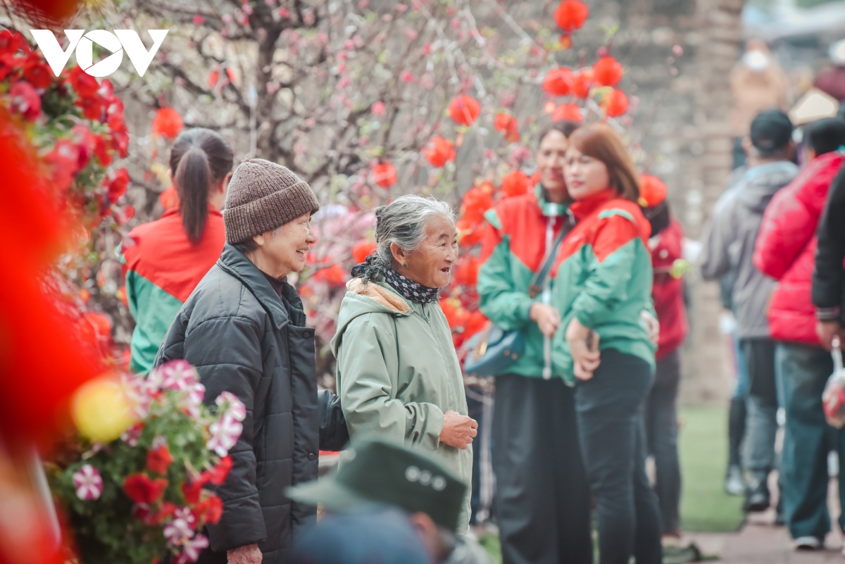 Doc dao phong tuc an tet lai tai lang nghe gio cha Uoc le hinh anh 6