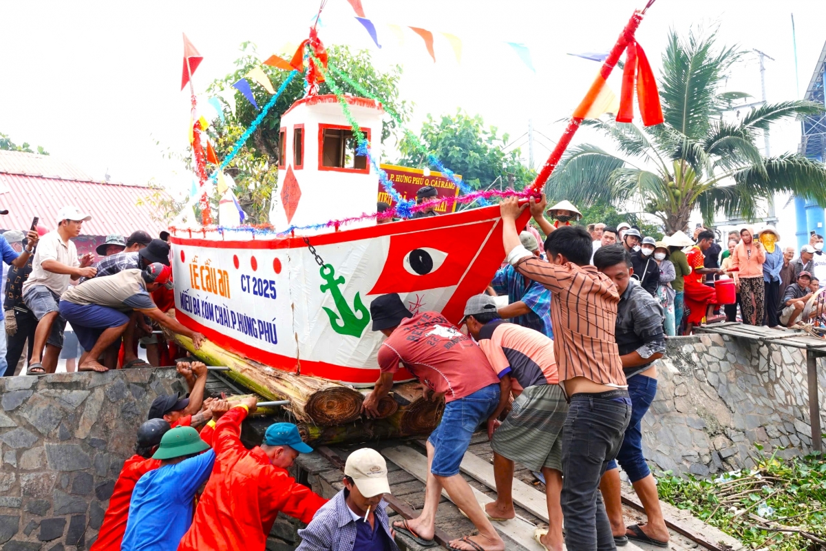 người dân nghề hạ bạc bảo tồn văn hóa qua lễ hội tống phong hình ảnh 1 nguoi dan nghe ha bac bao ton van hoa qua le hoi tong phong hinh anh 1