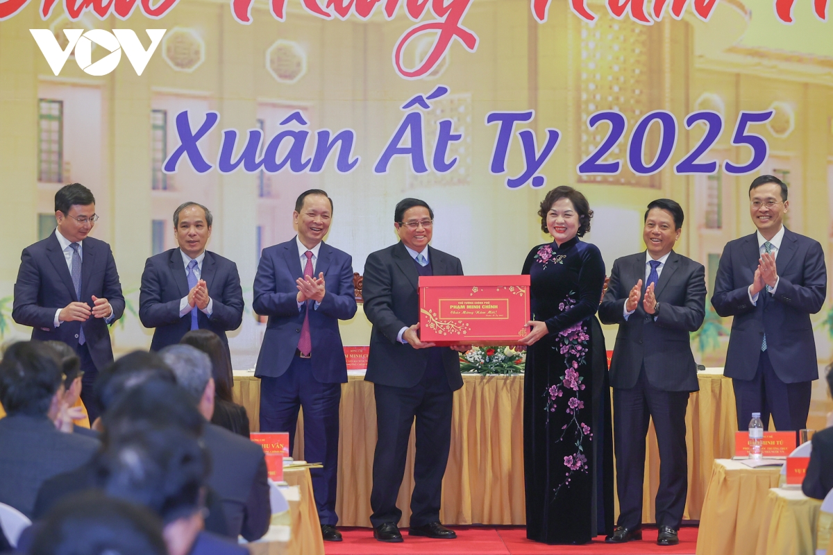 thủ tướng đề nghị các ngân hàng giúp người thu nhập thấp có nhà ở hình ảnh 1 thu tuong de nghi cac ngan hang giup nguoi thu nhap thap co nha o hinh anh 1