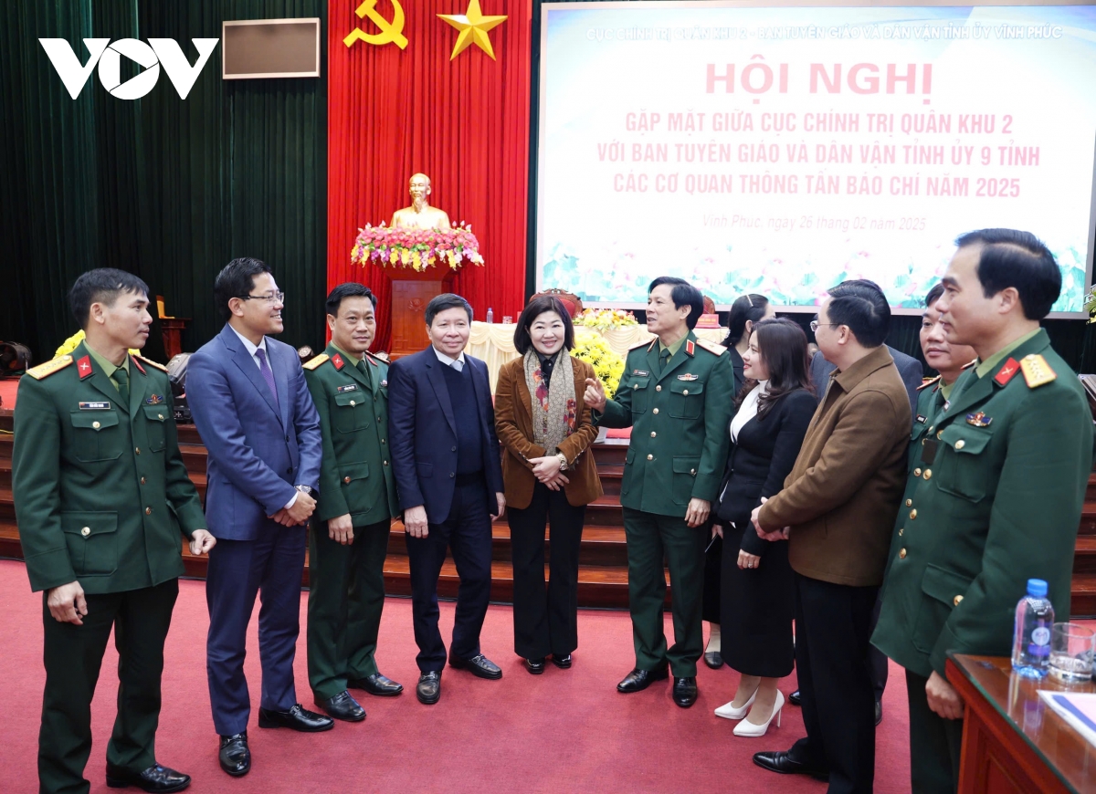 Quân khu 2 gặp mặt Ban Tuyên giáo và Dân vận Tỉnh ủy cùng các cơ quan báo chí