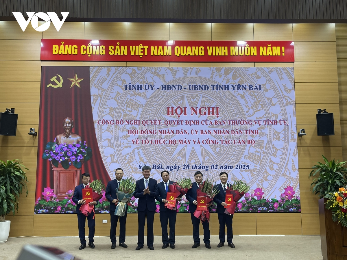 yên bái công bố các nghị quyết, quyết định về tổ chức bộ máy và công tác cán bộ hình ảnh 2 yen bai cong bo cac nghi quyet, quyet dinh ve to chuc bo may va cong tac can bo hinh anh 2