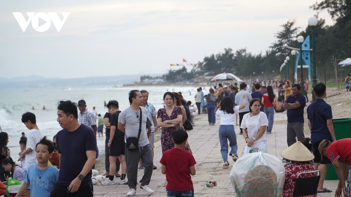 ninh thuan va binh thuan don tren 36.000 luot khach dip tet nguyen dan hinh anh 3