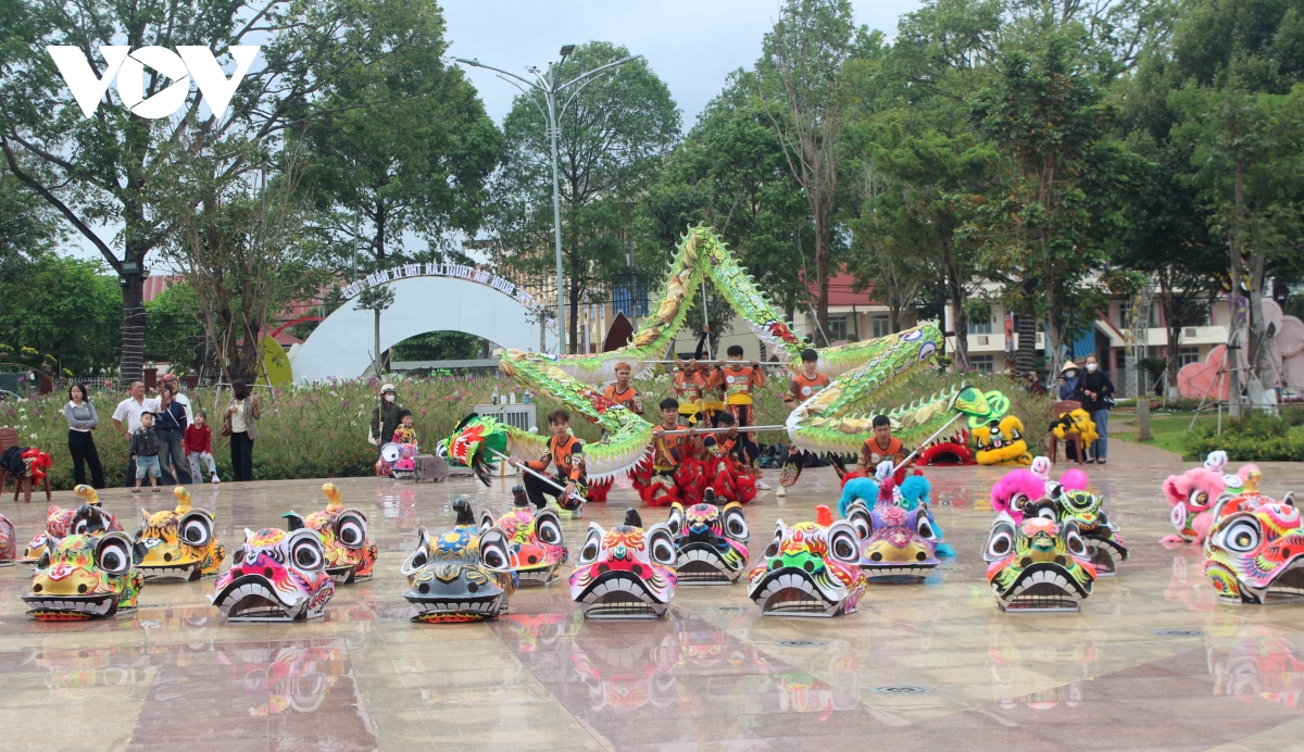 trien lam anh nghe thuat sac mau hoi tu hoa cung khong khi le hoi ca phe lan thu 9 hinh anh 3