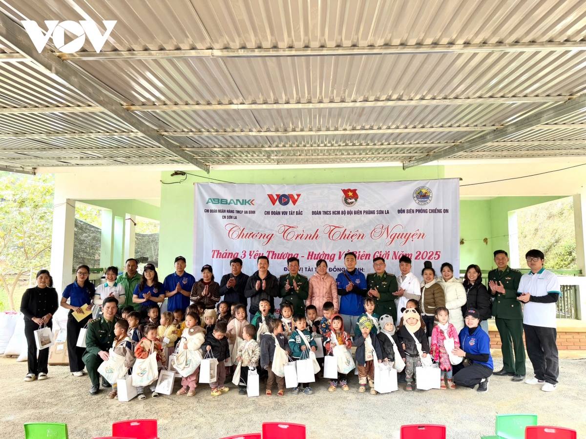 Sơn La: Tháng 3 yêu thương, hướng về biên giới