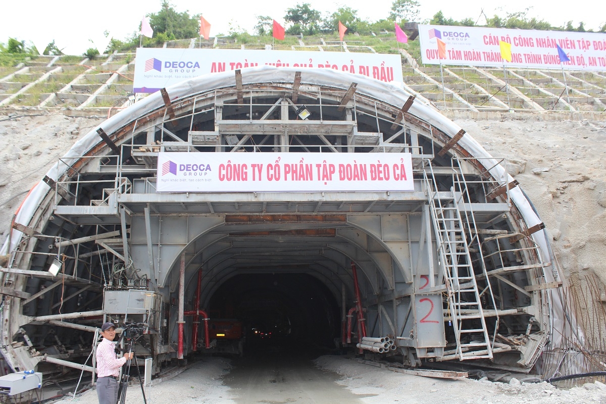Đề xuất hoàn thiện hầm núi vung trên cao tốc cam lâm - vĩnh hảo hình ảnh 2 De xuat hoan thien ham nui vung tren cao toc cam lam - vinh hao hinh anh 2