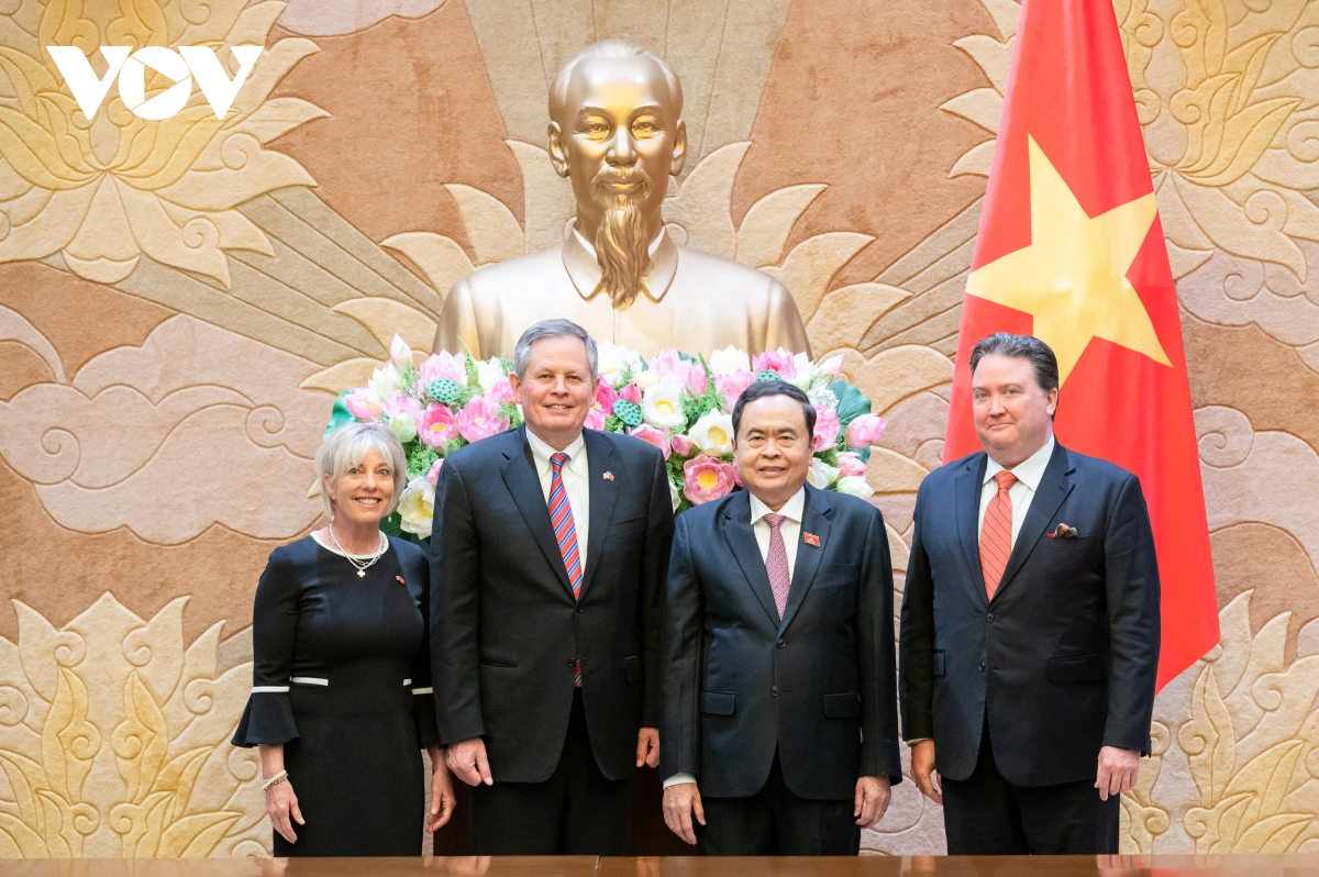 chủ tịch quốc hội trần thanh mẫn tiếp thượng nghị sĩ hoa kỳ steven david daines hình ảnh 6 chu tich quoc hoi tran thanh man tiep thuong nghi si hoa ky steven david daines hinh anh 6