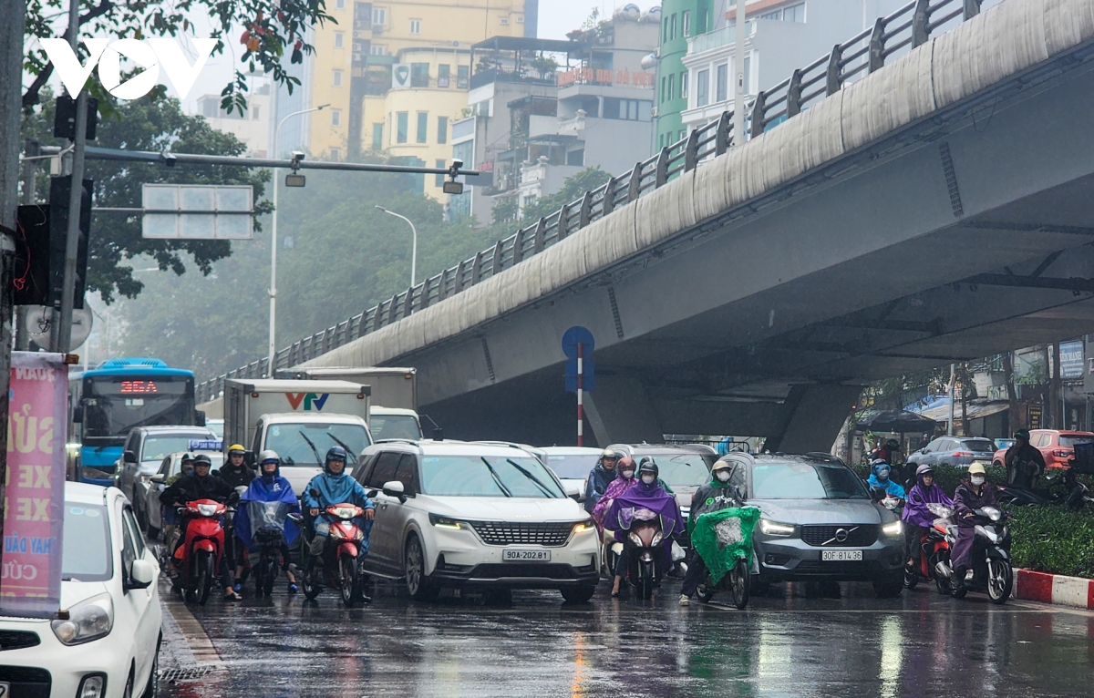 Diem danh nhung duong pho o ha noi co tai xe o to bi phat nguoi nhieu nhat hinh anh 3