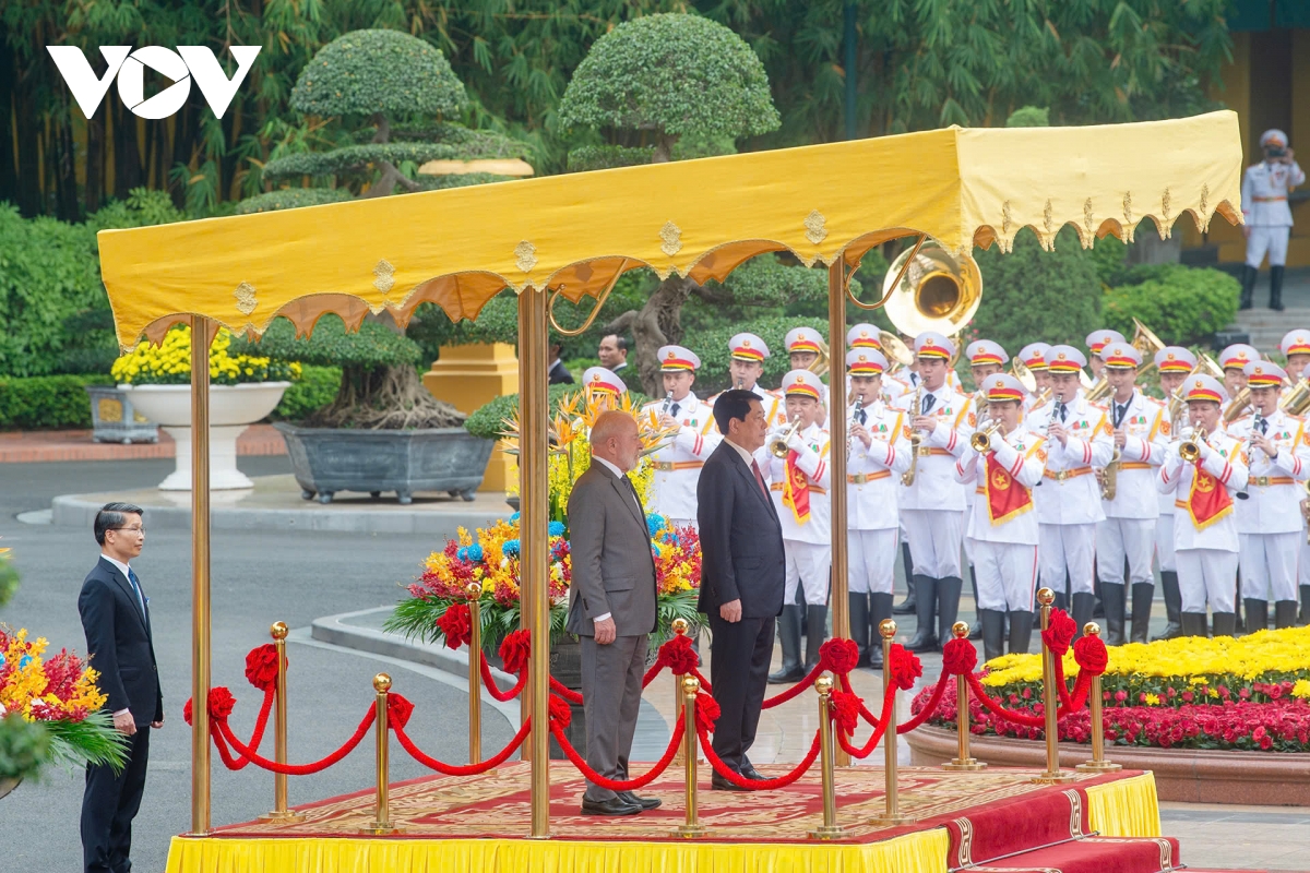 chủ tịch nước lương cường chủ trì lễ đón tổng thống brasil lula da silva hình ảnh 1 chu tich nuoc luong cuong chu tri le don tong thong brasil lula da silva hinh anh 1