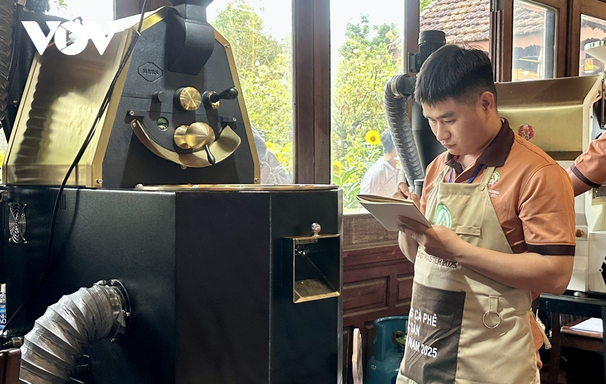 khai mạc cuộc thi rang cà phê Đặc sản việt nam năm 2025 hình ảnh 1 khai mac cuoc thi rang ca phe Dac san viet nam nam 2025 hinh anh 1