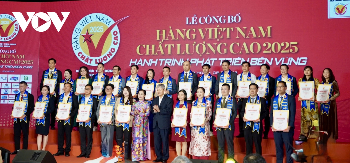 DN Hàng Việt Nam Chất lượng cao cam kết đầu tư nâng chất lượng sản phẩm