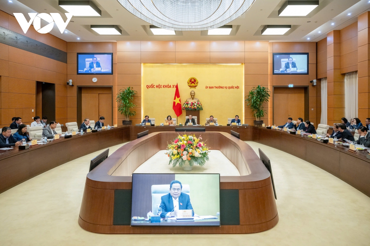 chủ tịch quốc hội nghiên cứu sửa đổi, bổ sung một số điều của hiến pháp hình ảnh 3 chu tich quoc hoi nghien cuu sua doi, bo sung mot so dieu cua hien phap hinh anh 3