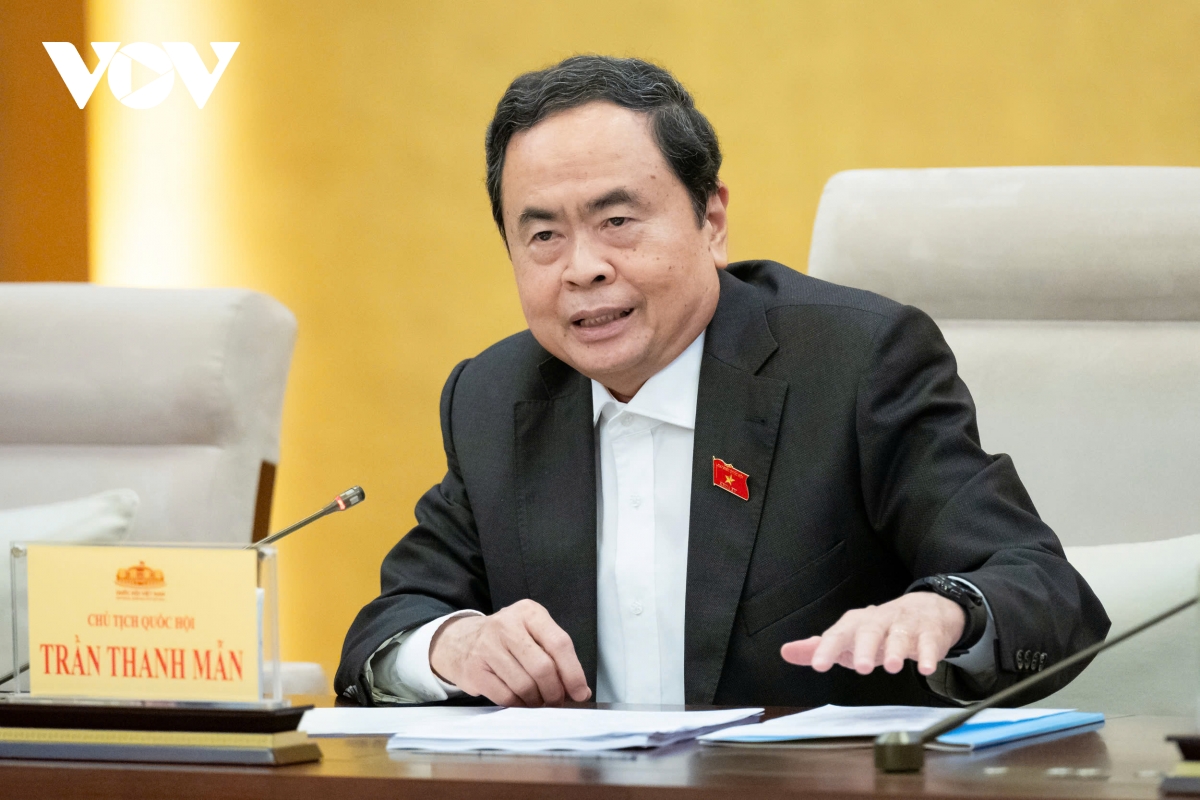 chủ tịch quốc hội nghiên cứu sửa đổi, bổ sung một số điều của hiến pháp hình ảnh 2 chu tich quoc hoi nghien cuu sua doi, bo sung mot so dieu cua hien phap hinh anh 2