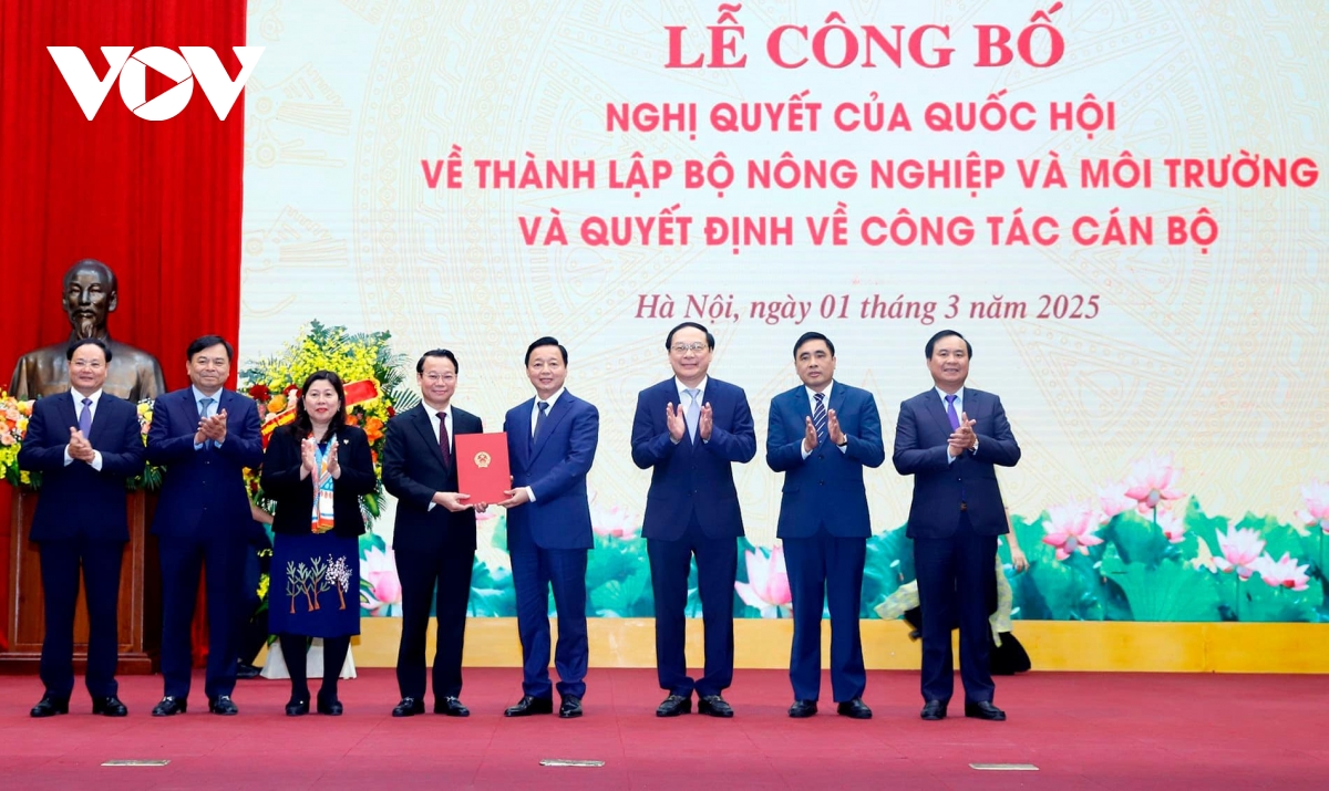 Ra mắt Bộ Nông nghiệp và Môi trường với hàng loạt các quyết định quan trọng