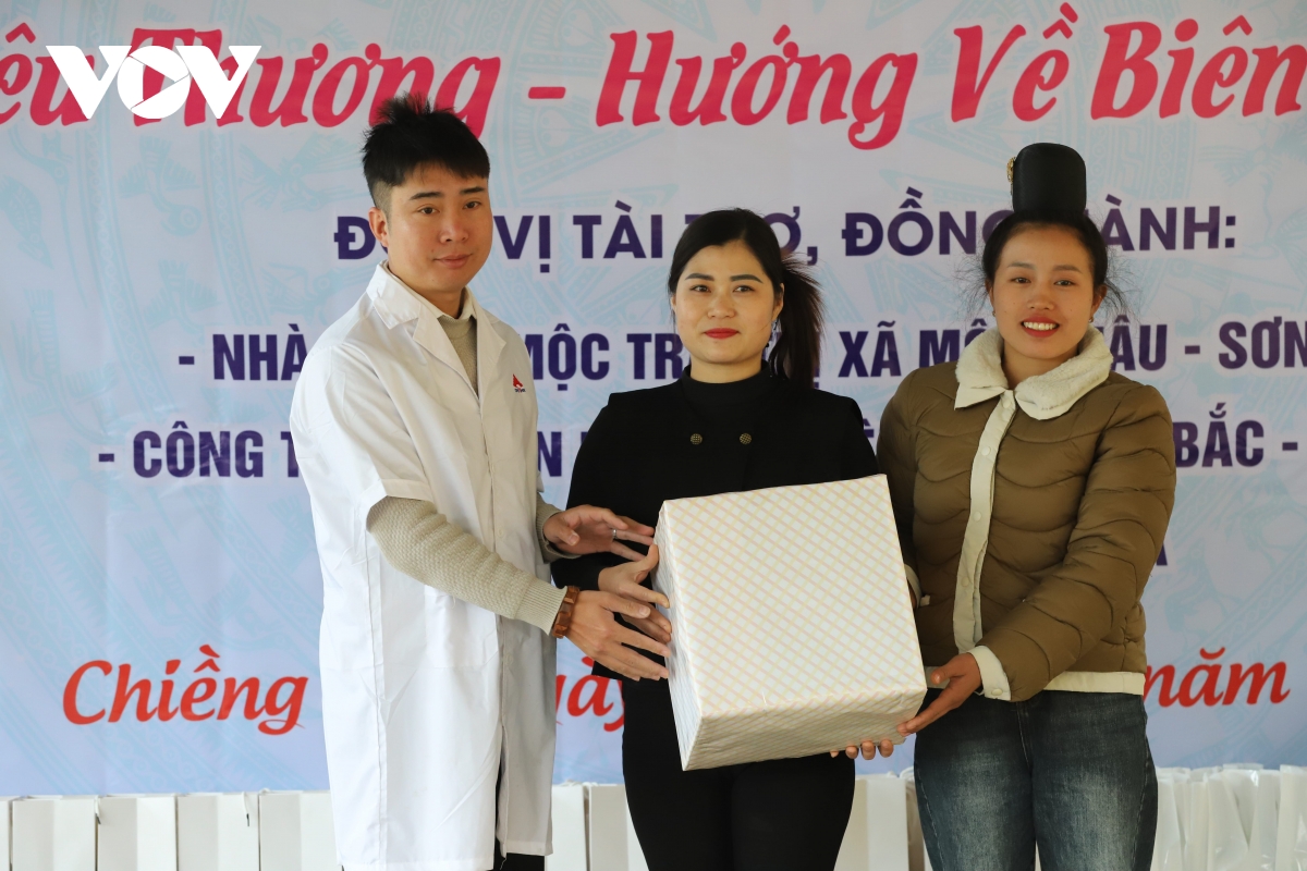 sơn la tháng 3 yêu thương, hướng về biên giới hình ảnh 4 son la thang 3 yeu thuong, huong ve bien gioi hinh anh 4