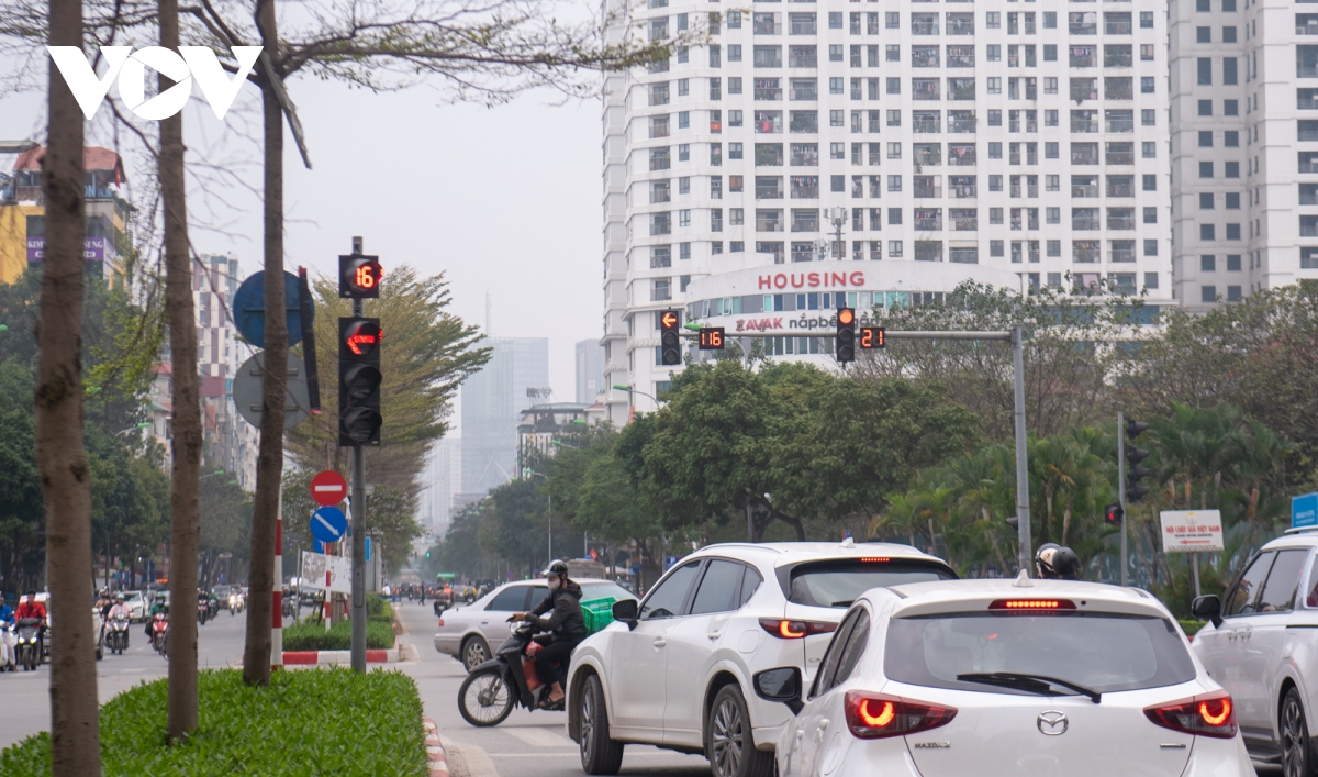 hang loat nut giao o ha noi den do tren 100 giay va delay khien nguoi dan ngao ngan hinh anh 7