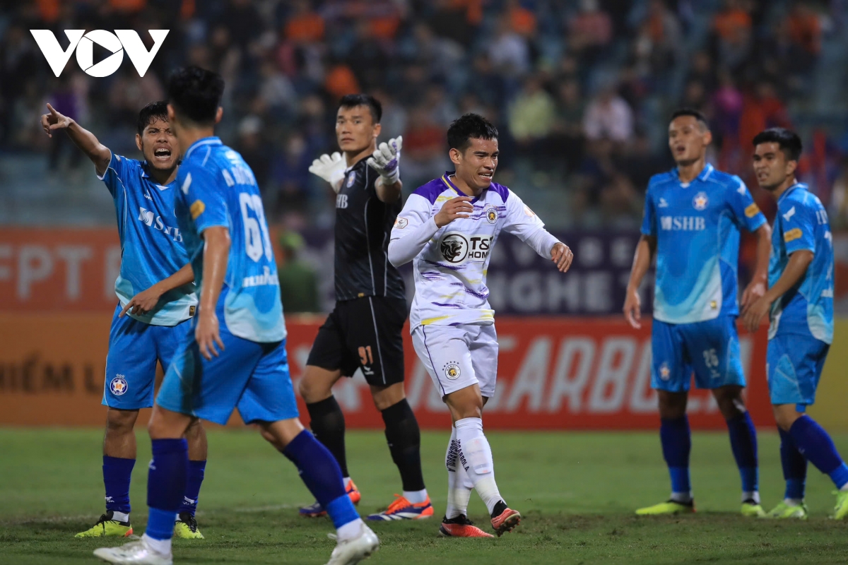 ket qua vong 15 v-league 2024 2025 ha noi fc nguoc dong thang kich tinh Da nang hinh anh 16