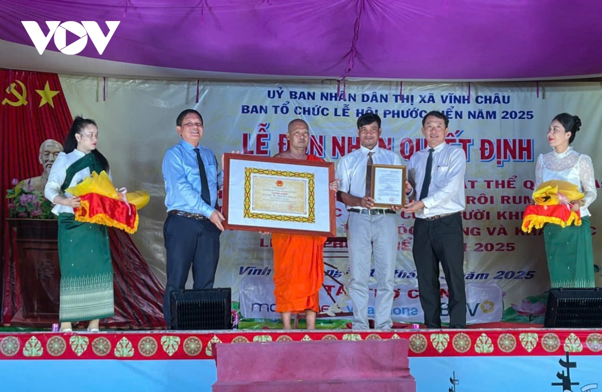 lễ hội chrôi rum chếk trở thành di sản văn hóa phi vật thể hình ảnh 1 le hoi chroi rum chek tro thanh di san van hoa phi vat the hinh anh 1