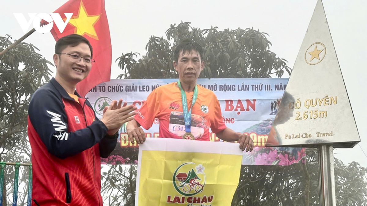 hơn 300 vận động viên tham gia leo núi putaleng tại lai châu hình ảnh 1 hon 300 van dong vien tham gia leo nui putaleng tai lai chau hinh anh 1