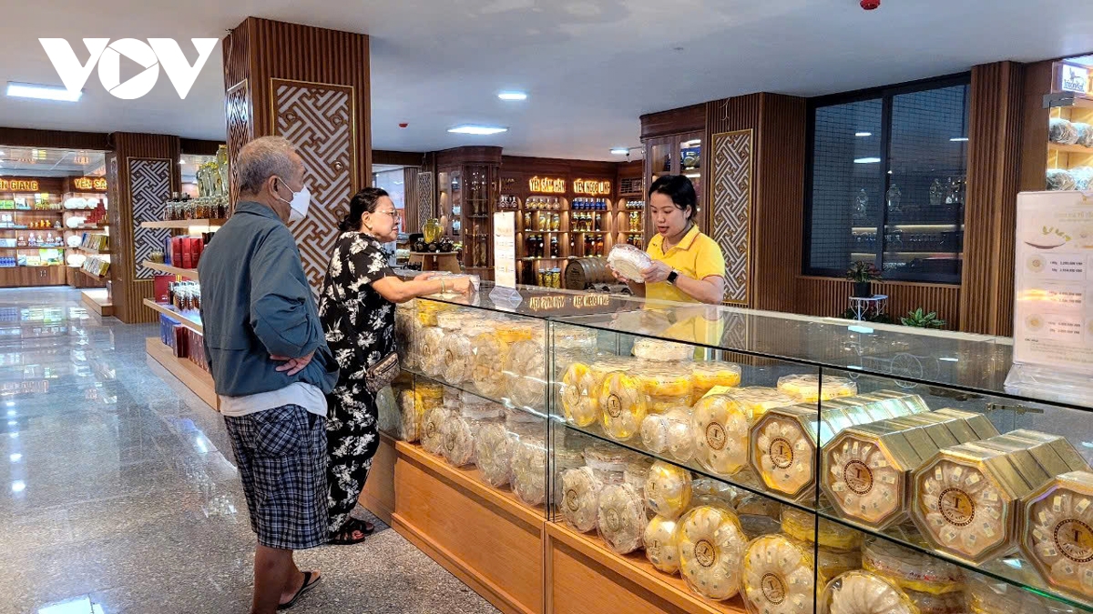 tien giang firm exports refined edible bird s nests to china picture 1 tien giang firm exports refined edible bird s nests to china picture 1