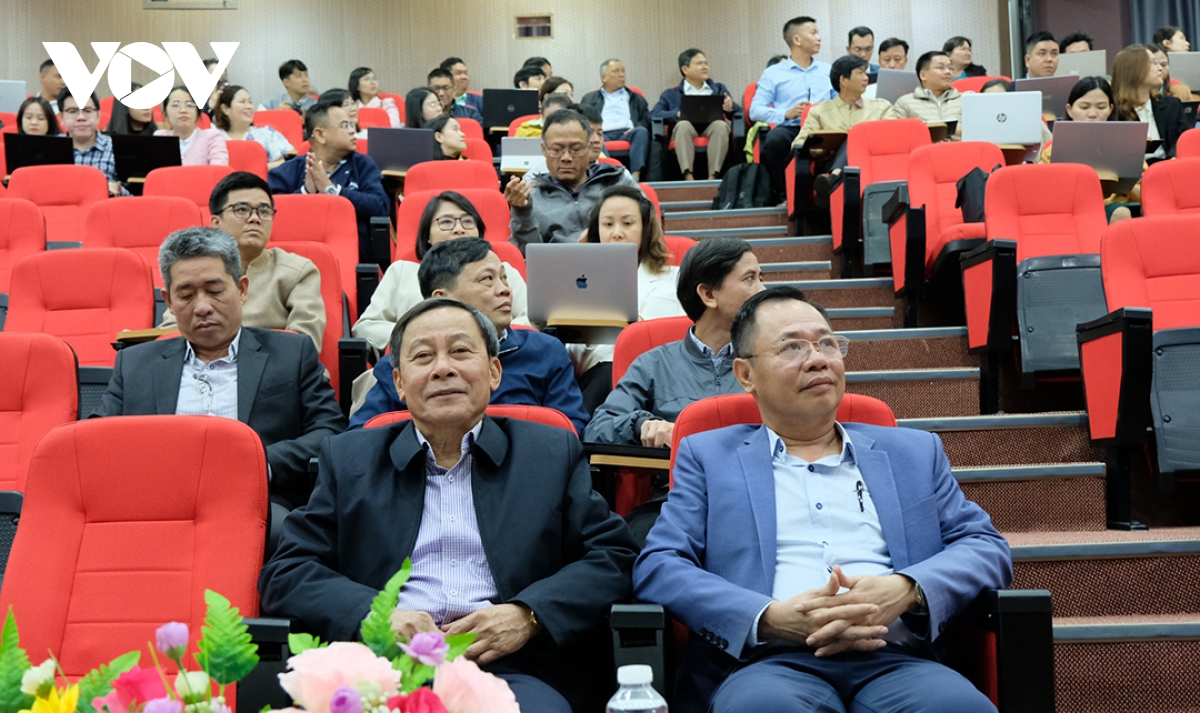 chia sẻ ứng dụng ai trong quản lý và thực thi công vụ hình ảnh 1 chia se ung dung ai trong quan ly va thuc thi cong vu hinh anh 1