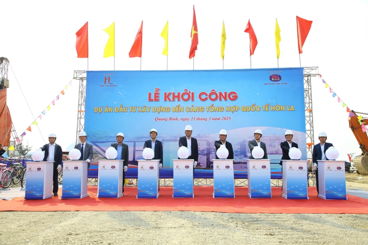 Quảng Bình khởi công bến cảng tổng hợp quốc tế 2.300 tỷ đồng