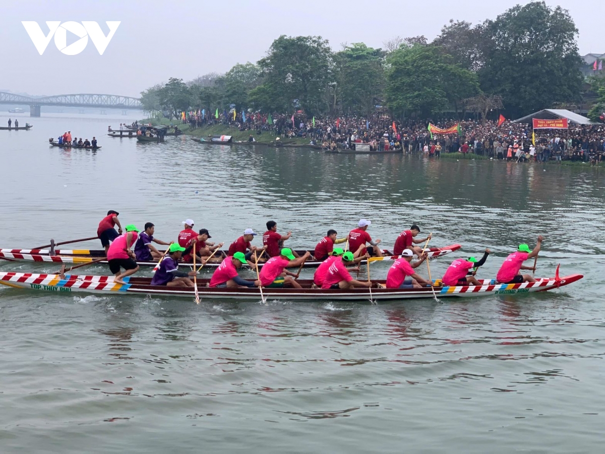 sôi nổi giải đua ghe truyền thống trên sông hương hình ảnh 5 soi noi giai dua ghe truyen thong tren song huong hinh anh 5