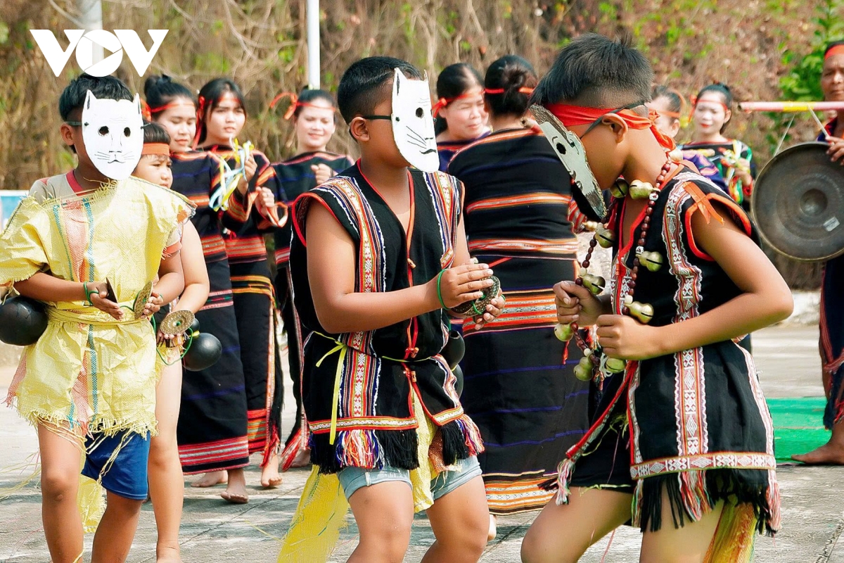 lễ cầu mưa và hội thi văn hóa - thể thao tại vùng đất vua lửa hình ảnh 3 le cau mua va hoi thi van hoa - the thao tai vung dat vua lua hinh anh 3