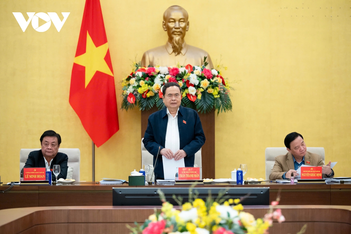 Chủ tịch Quốc hội chủ trì phiên họp chuẩn bị cho công tác bầu cử ĐBQH khóa XVI