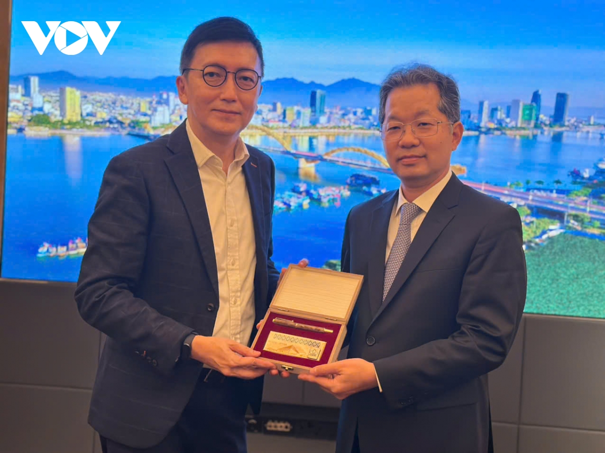 Đà Nẵng học hỏi kinh nghiệm phát triển Trung tâm tài chính từ Singapore