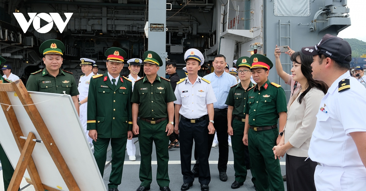 tàu huấn luyện suzunami của lực lượng tự vệ trên biển nhật bản thăm Đà nẵng hình ảnh 10 tau huan luyen suzunami cua luc luong tu ve tren bien nhat ban tham Da nang hinh anh 10