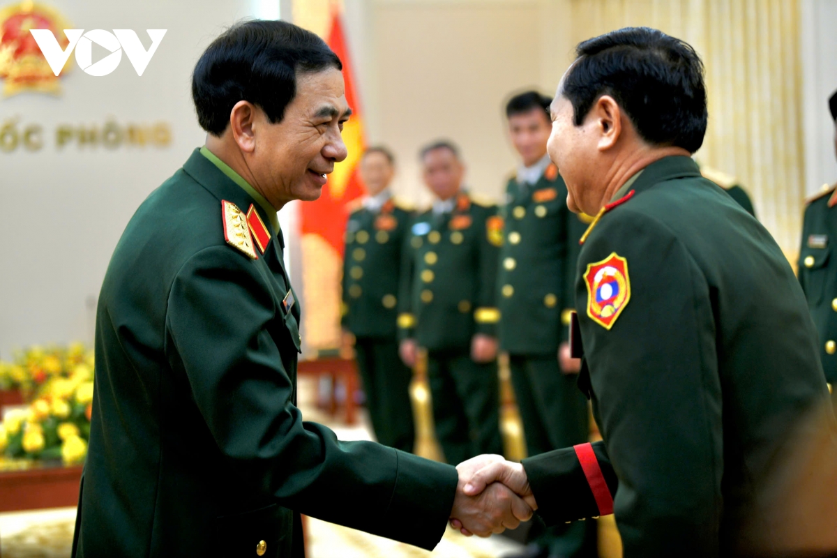 bộ trưởng phan văn giang hợp tác quốc phòng là trụ cột trong quan hệ việt - lào hình ảnh 1 bo truong phan van giang hop tac quoc phong la tru cot trong quan he viet - lao hinh anh 1