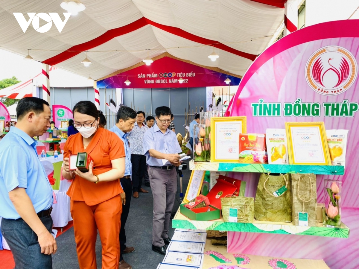 Dong thap nang chat san pham ocop de tiep can gan hon nguoi tieu dung hinh anh 2