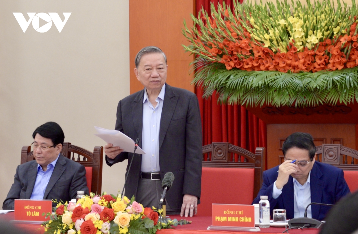 Tổng Bí thư: Xây dựng văn kiện ngắn gọn, súc tích, dễ hiểu, dễ triển khai