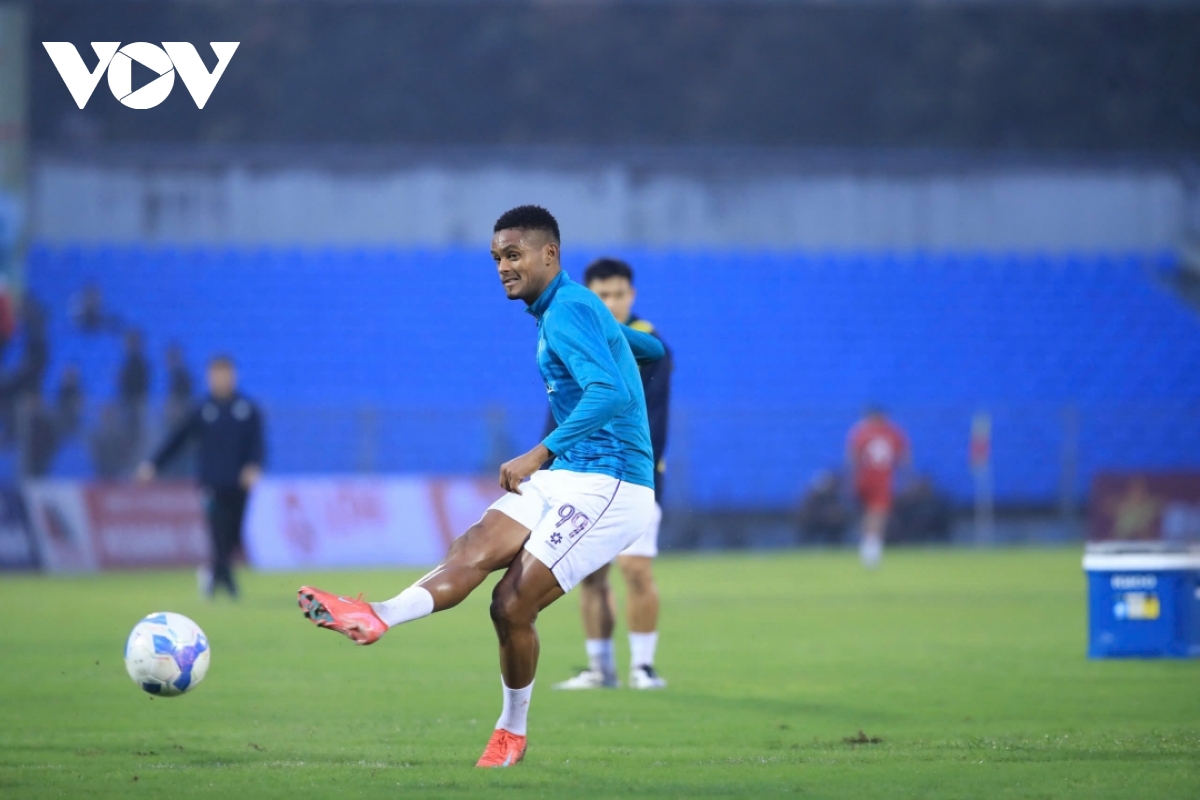 ket qua vong 16 v-league 2024 2025 vua hoa tiep tuc giu ngoi vuong truoc ha noi fc hinh anh 24