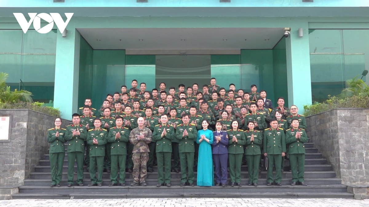 gần 100 học viên được huấn luyện thực hiện nhiệm vụ gìn giữ hòa bình hình ảnh 2 gan 100 hoc vien duoc huan luyen thuc hien nhiem vu gin giu hoa binh hinh anh 2