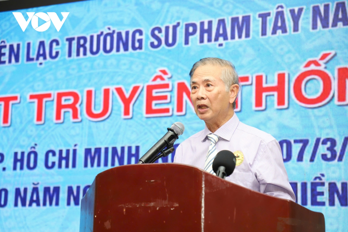 xúc động buổi họp mặt của những người thầy cầm súng hình ảnh 2 xuc dong buoi hop mat cua nhung nguoi thay cam sung hinh anh 2