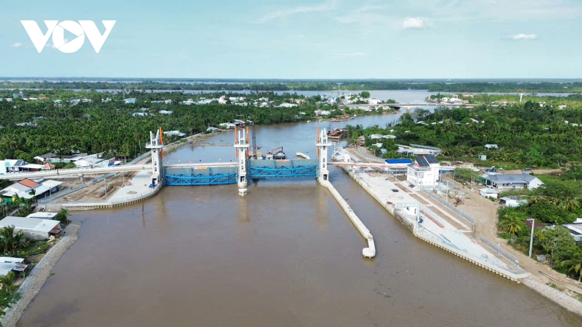 những công trình ở Đbscl hỗ trợ sản xuất, điều tiết nguồn nước cho nhân dân hình ảnh 8 nhung cong trinh o Dbscl ho tro san xuat, dieu tiet nguon nuoc cho nhan dan hinh anh 8