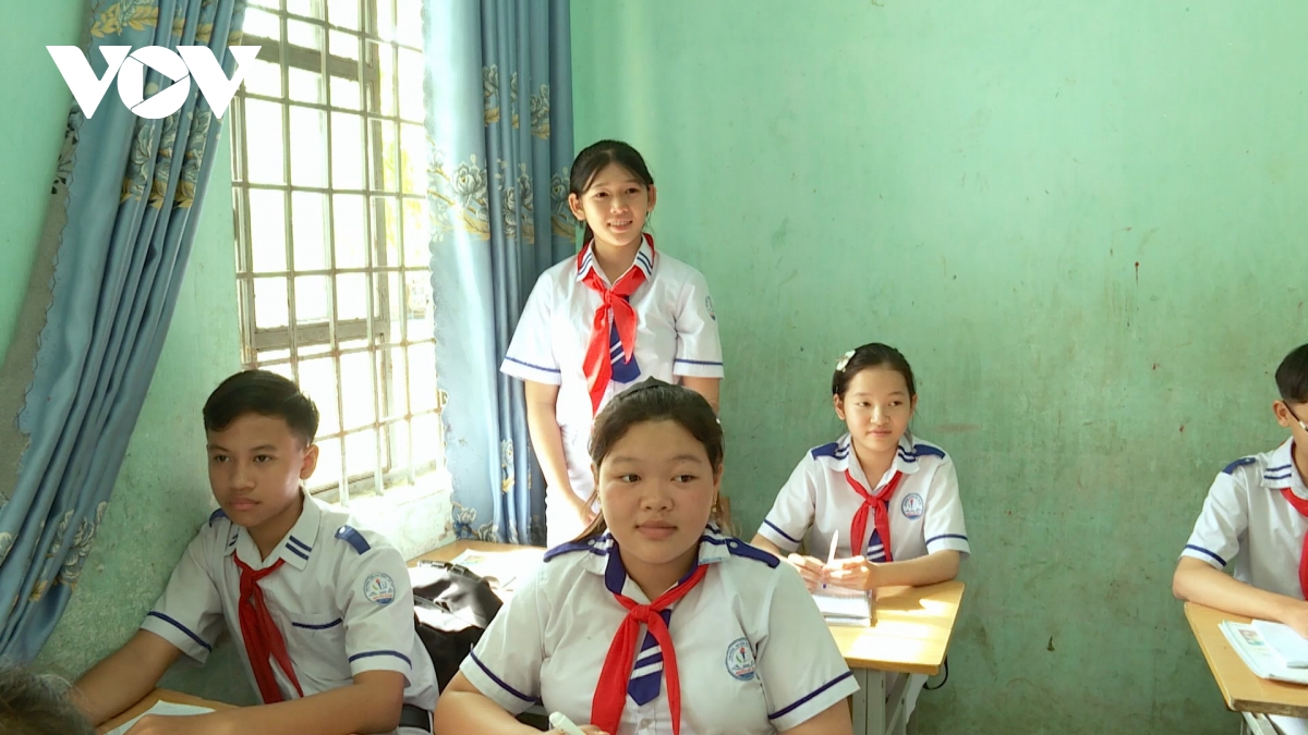 Học sinh, phụ huynh phấn khởi trước chính sách miễn học phí
