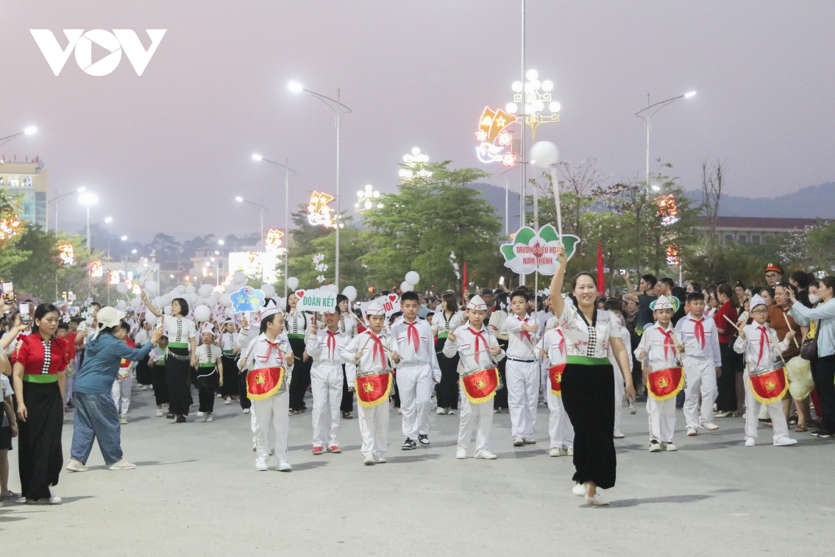 hàng loạt sự kiện hấp dẫn diễn ra trước thời điểm khai mạc lễ hội hoa ban Điện biên 2025 hình ảnh 3 hang loat su kien hap dan dien ra truoc thoi diem khai mac le hoi hoa ban Dien bien 2025 hinh anh 3