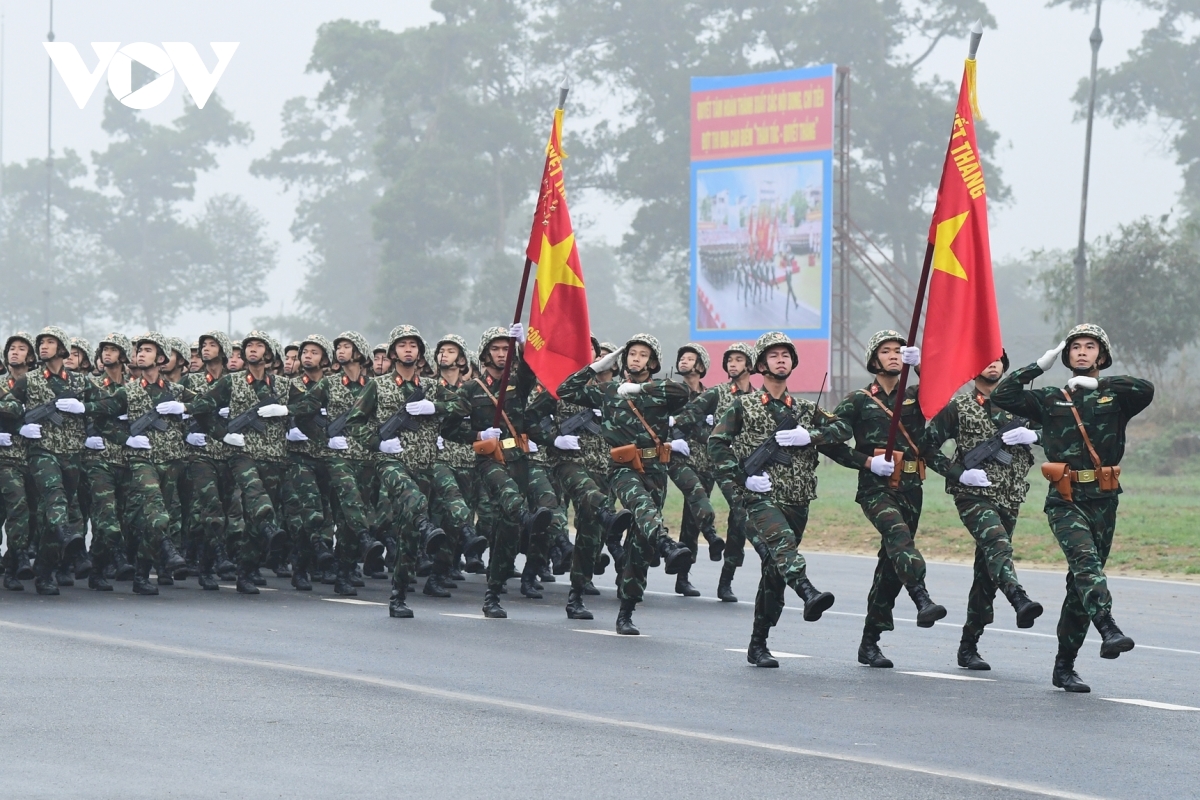 hình ảnh hợp luyện diễu binh, diễu hành kỷ niệm 50 năm ngày giải phóng miền nam hình ảnh 1 hinh anh hop luyen dieu binh, dieu hanh ky niem 50 nam ngay giai phong mien nam hinh anh 1