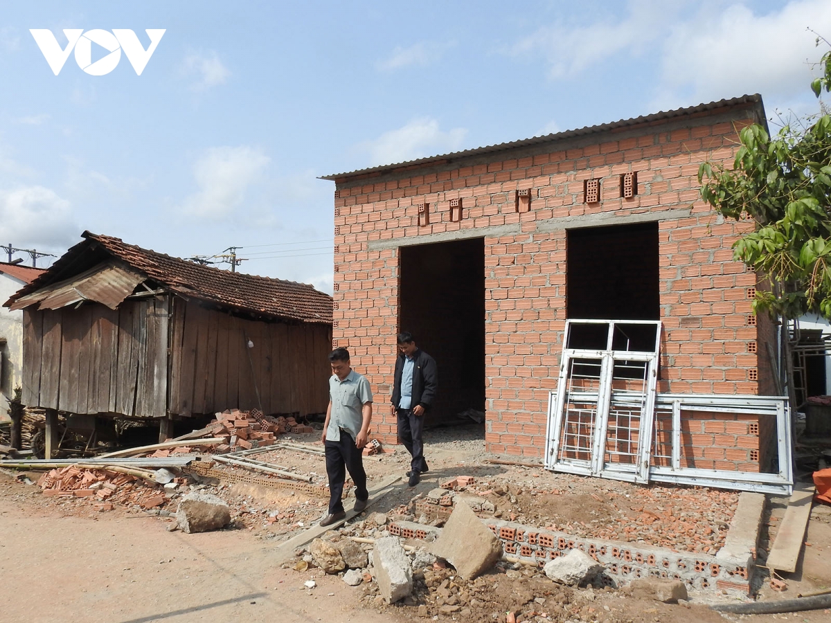 kon tum đã có huyện tiến gần mục tiêu hoàn thành xoá nhà tạm, nhà dột nát hình ảnh 1 kon tum da co huyen tien gan muc tieu hoan thanh xoa nha tam, nha dot nat hinh anh 1