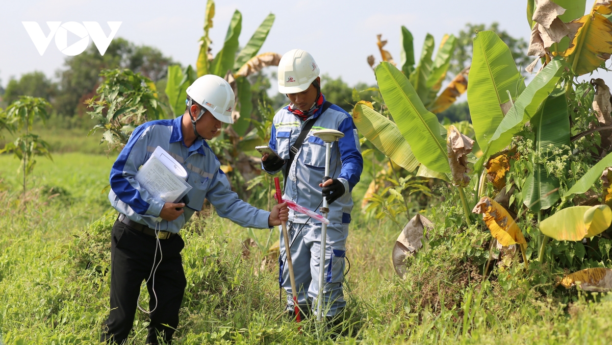 gap rut hoan thanh cam moc, giao ranh du an cao toc tp.hcm moc bai hinh anh 2