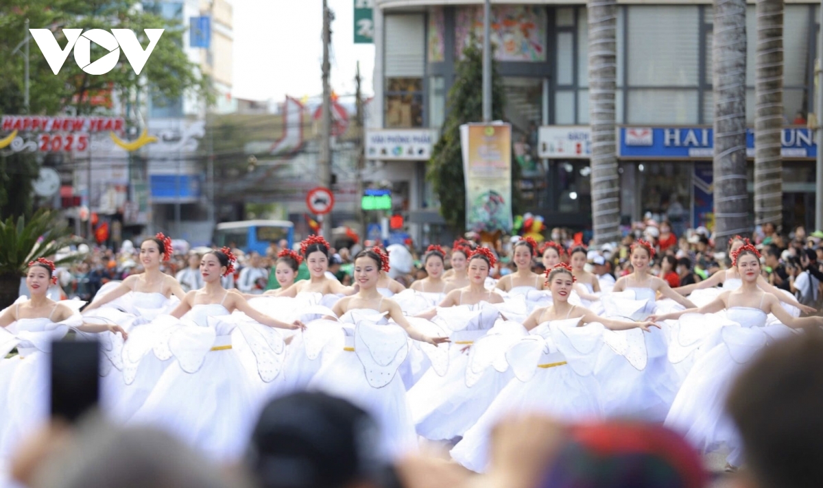 lễ hội đường phố rạng rỡ văn hoá cà phê buôn ma thuột hình ảnh 9 le hoi duong pho rang ro van hoa ca phe buon ma thuot hinh anh 9