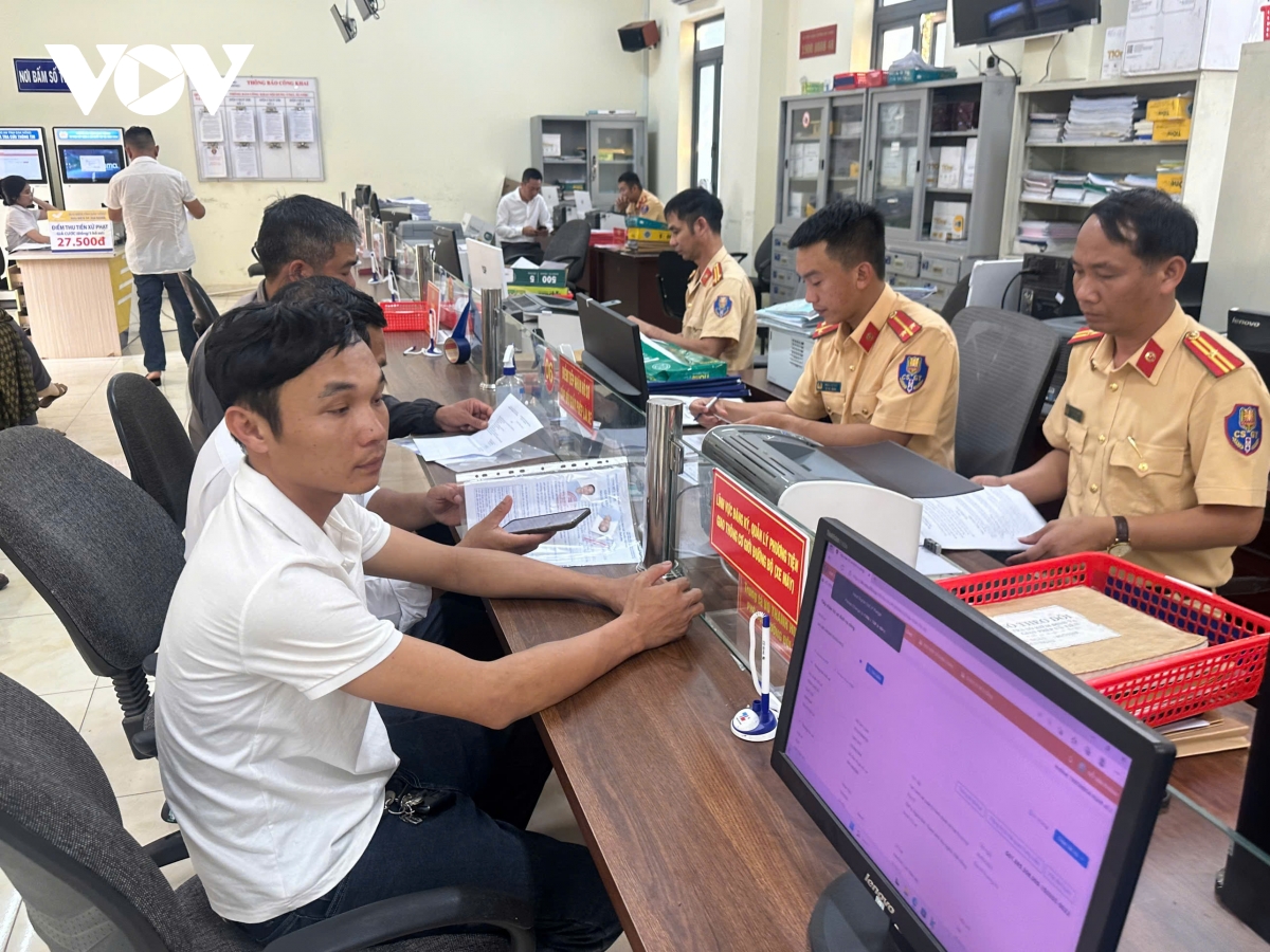 Đổi giấy phép lái xe ở Đắk nông xong thủ tục là có giấy hẹn trả hình ảnh 2 Doi giay phep lai xe o Dak nong xong thu tuc la co giay hen tra hinh anh 2