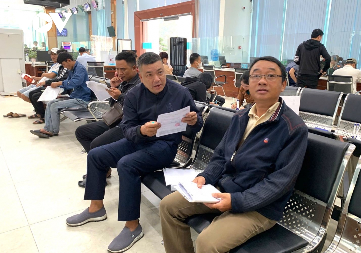 tp huế sau khi sắp xếp bộ máy người dân làm thủ tục hành chính vẫn nhanh, gọn hình ảnh 1 tp hue sau khi sap xep bo may nguoi dan lam thu tuc hanh chinh van nhanh, gon hinh anh 1