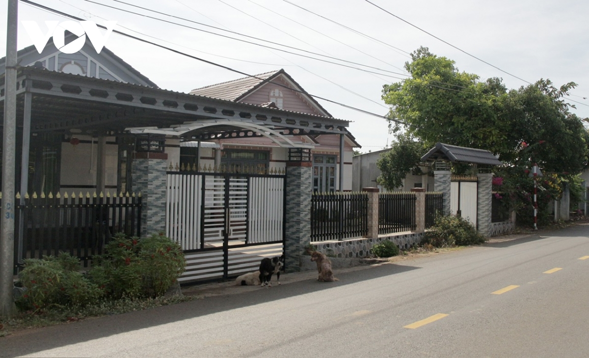 nguoi co uy tin - cau noi chinh quyen voi dong bao dan toc hinh anh 6